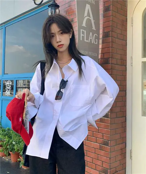 白衬衫打底怎么搭配