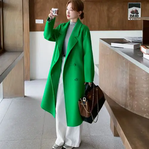 绿色毛呢短裙怎么搭配图片