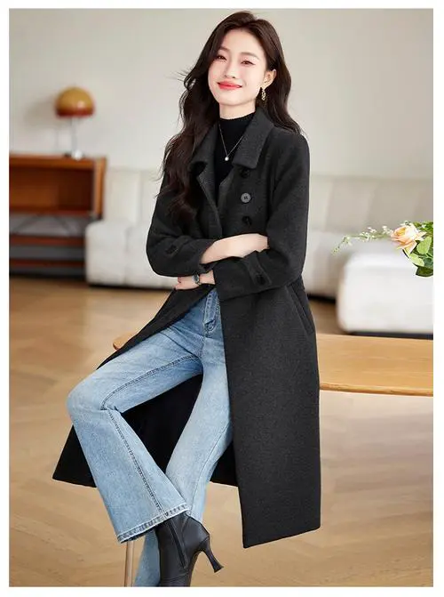 藏青呢子外套怎么搭配