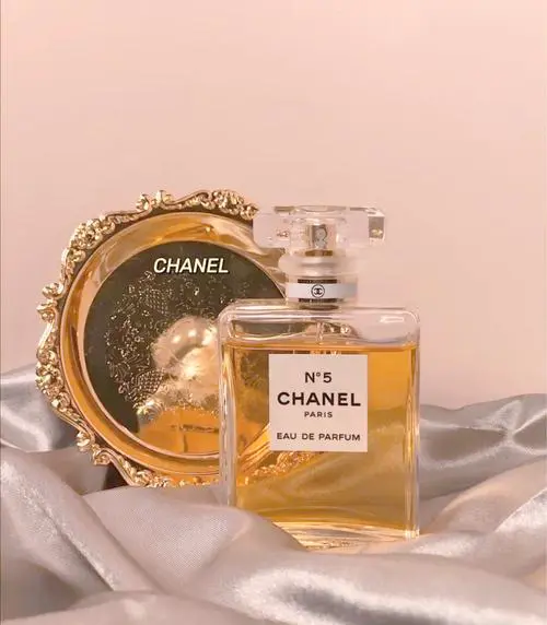 香奈儿五号香水最新