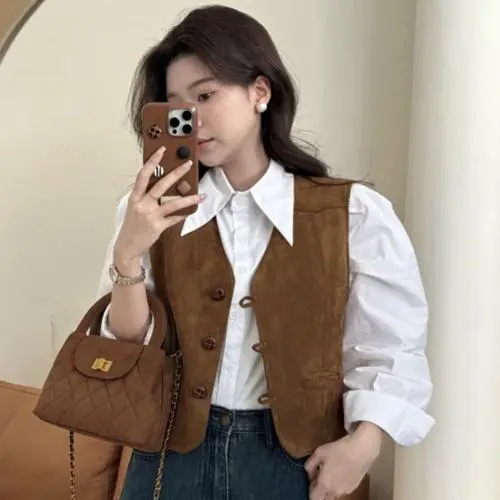 白衬衫打底怎么搭配外套