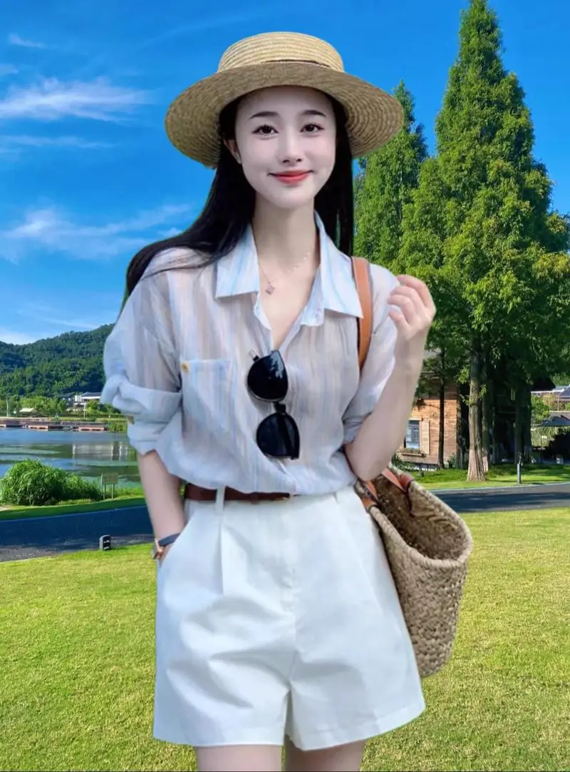 竖条纹长衬衫怎么搭配