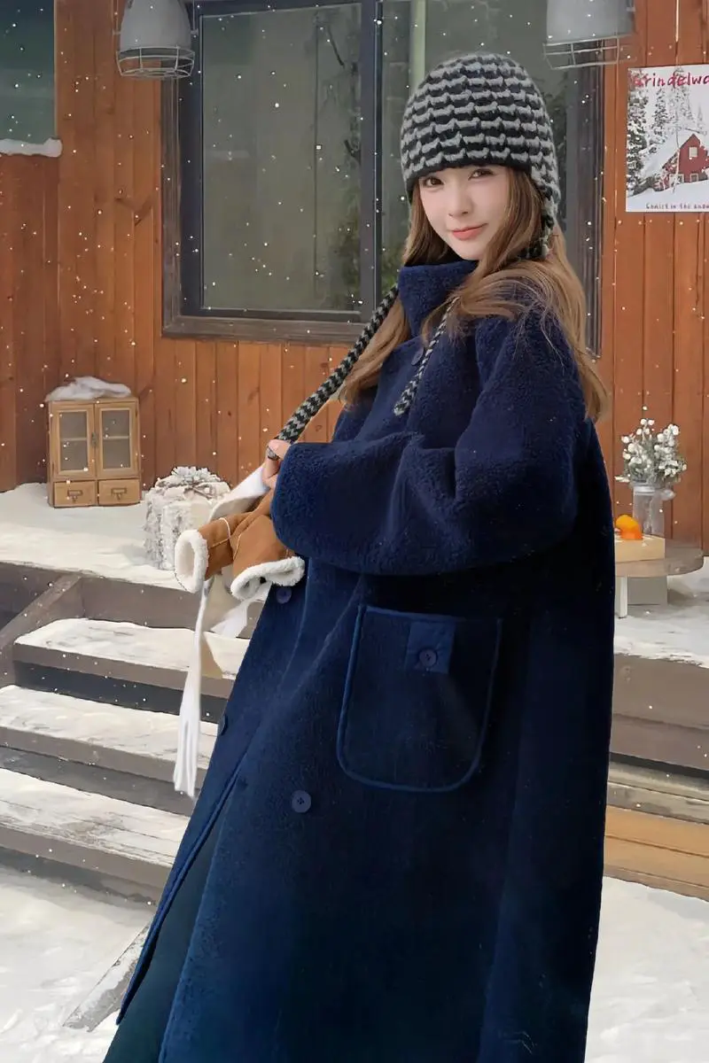 藏青的大衣怎么搭配