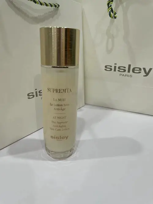 希思黎什么档次