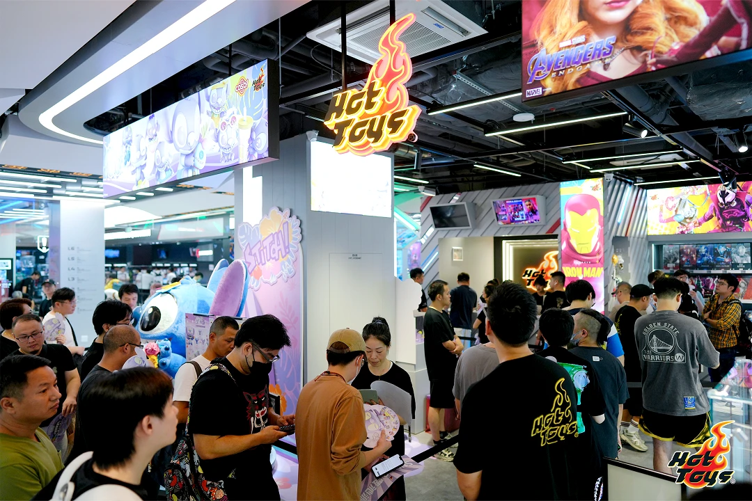 Hot Toys全新快闪店亮相百联ZX创趣场，打造魔都双节长假潮玩最前线插图(11)