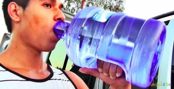 运动后不喝水会瘦吗_运动后喝水会会变胖_喝水瘦运动会后拉肚子吗