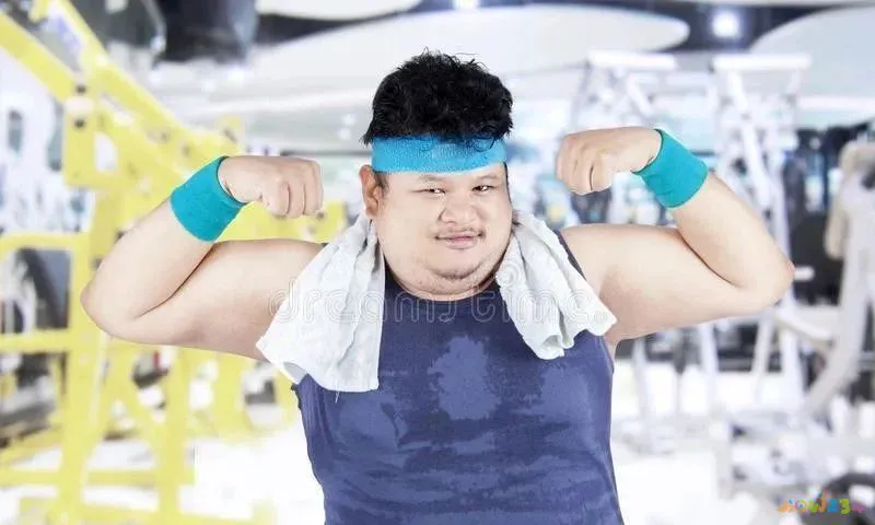 练胸肌和腹肌饮食要注意什么_锻炼胸腹部肌肉_练胸肌和腹肌要做有氧运动吗