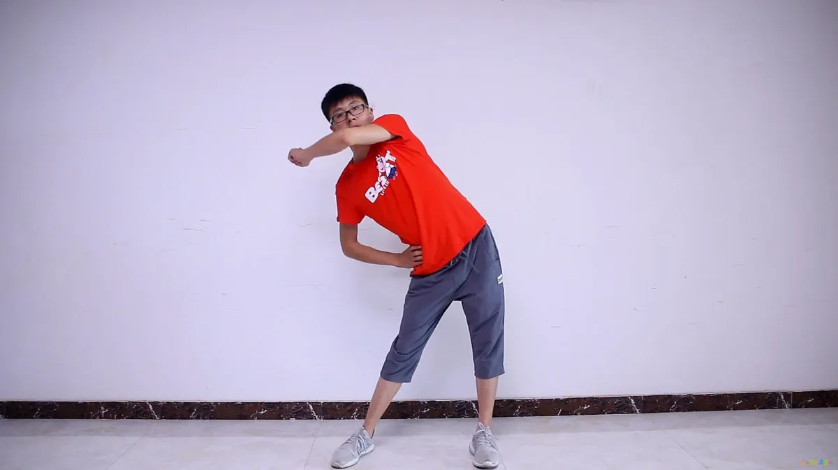 腰部赘肉运动图片_腰部赘肉运动图_腰部赘肉运动图片大全