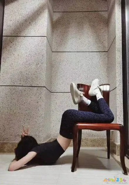 家里锻炼腰部方法视频_在家做什么运动对腰好_居家腰部锻炼