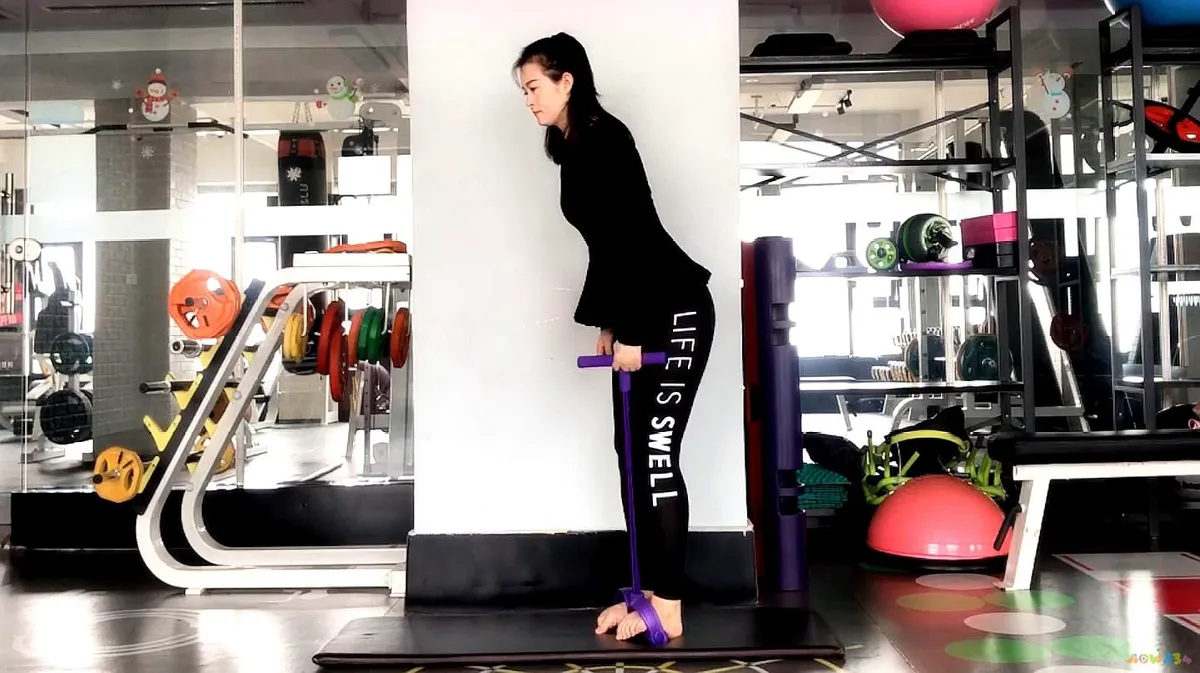 减腿运动_减腿部赘肉运动_减腿部肌肉的运动