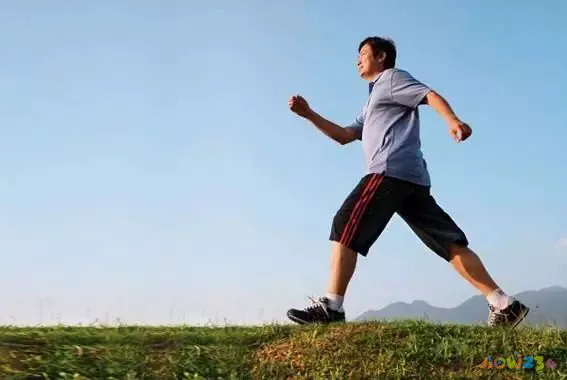 冬季最有效瘦小腿的运动_冬季如何减肥瘦腿最快_冬天瘦腿除了运动怎么减脂