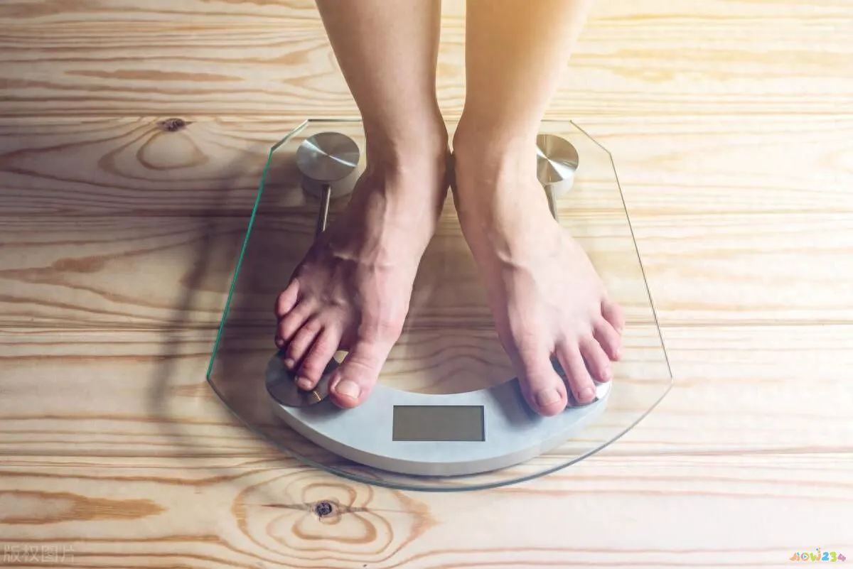 运动吃不吃早餐_早上吃早餐运动_不吃早餐做运动会瘦吗