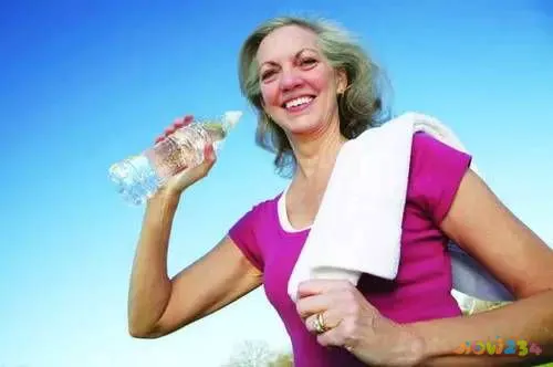 减肥运动后喝水会变胖吗_喝水减肥运动后多久有效_运动后怎么喝水减肥吗