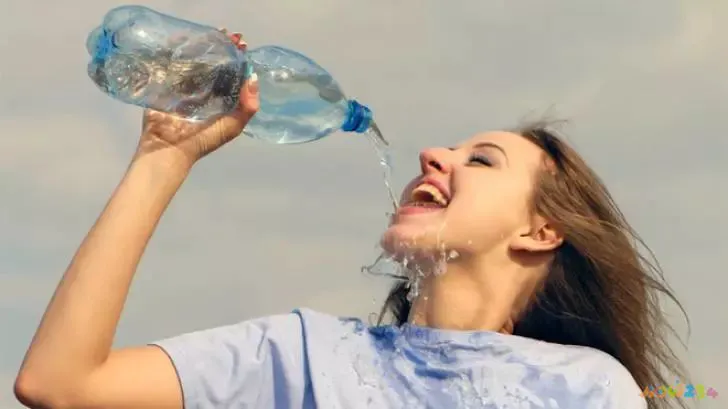 喝水瘦运动会后拉肚子吗_运动后喝水会会变胖_运动后不喝水会瘦吗