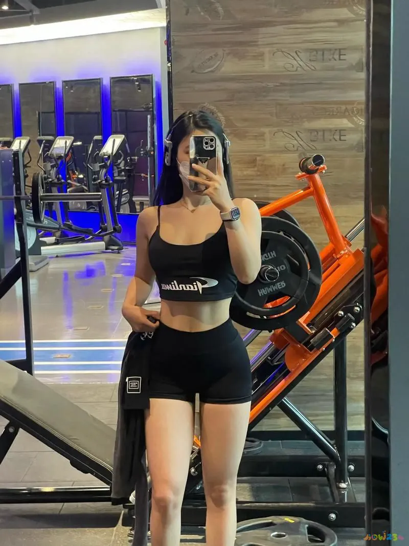 腰部赘肉运动图解_腰部赘肉动作_腰部赘肉运动图