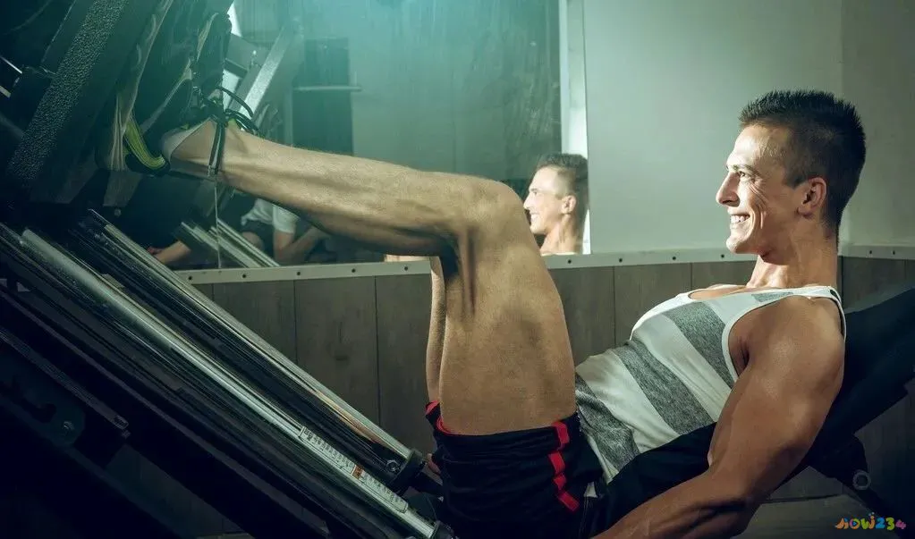 锻炼胸腹部肌肉_练胸肌和腹肌要做有氧运动吗_练胸肌和腹肌饮食要注意什么