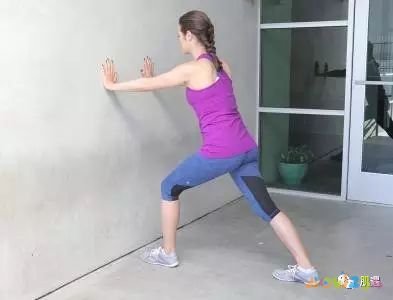跳跃运动瘦小腿_做跳跃运动小腿会变粗吗_跳跃瘦腿运动小孩能做吗