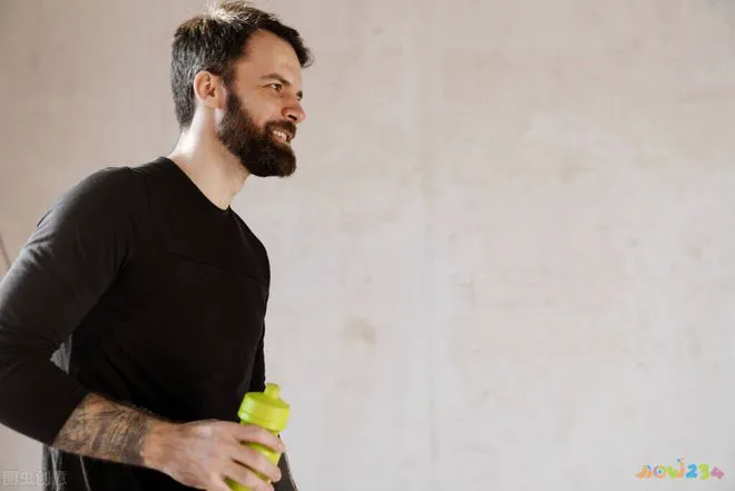 睡前在床上做运动真的会瘦吗_睡前运动减肥动作床上_睡前床上减肥运动