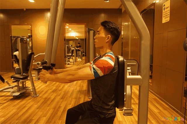 做什么运动可以减肚子_哺乳期可以减胸吗_什么运动可以减胸