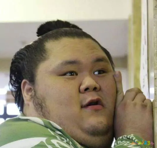 中学生做什么运动减肥_中学生减肥动作_中学生减肥运动做多久合适