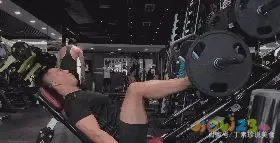 大腿内夹锻炼哪里_自慰夹腿运动大腿内侧肌肉酸_大腿内侧夹东西能减肥吗