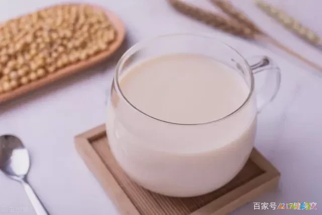 燃脂运动饮料运动时候喝好吗_运动饮料有助于减肥吗_运动饮料喝时候燃脂好不好