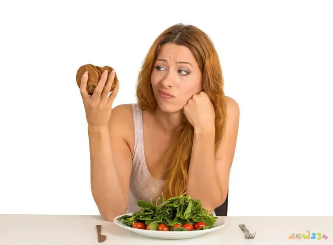 减肥吃和运动_减肥运动期间吃什么好_运动减肥吃几分饱