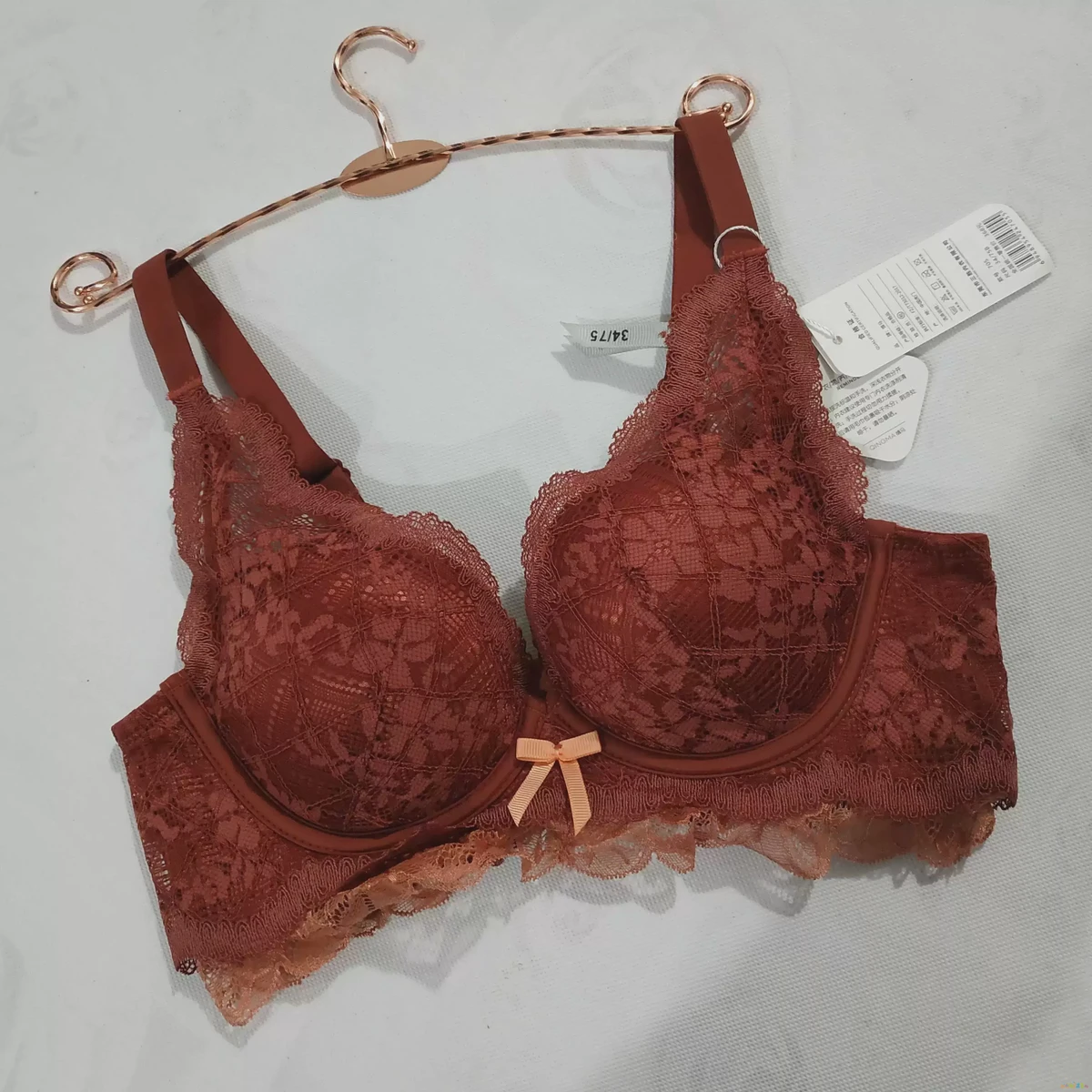 运动时穿的内衣_做丰胸运动时穿内衣吗_运动穿普通内衣好不好