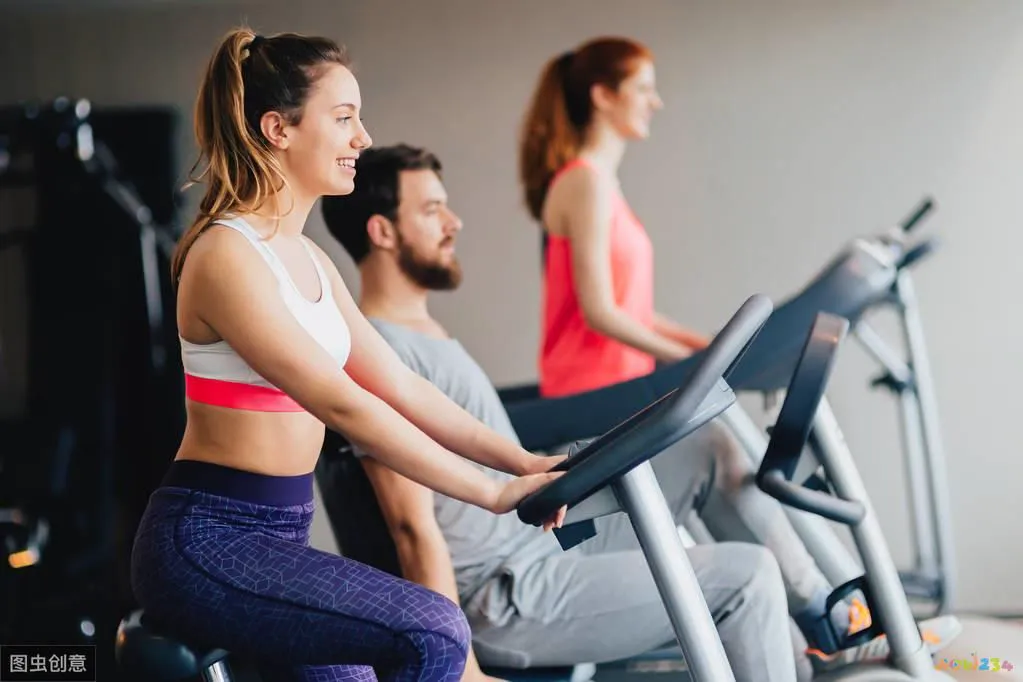 水下运动减肥_减肥运动水下运动区别_水里减肥动作