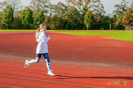 运动跑步无氧后体重增加_无氧运动后跑步_运动跑步无氧后体重下降