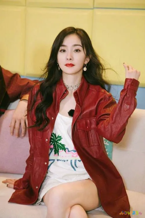 家里锻炼腰部方法视频_居家腰部锻炼_在家做什么运动对腰好