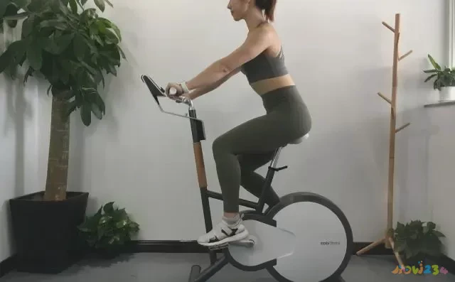 减脂运动有哪些_运动减脂有没有局部减脂_运动减脂有必要喝左旋吗