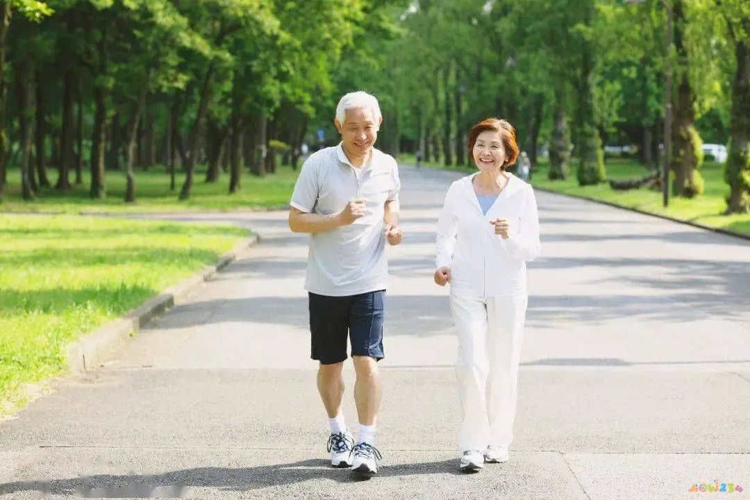 怎么运动从头脚共同减肥_减肥的脚步_减肥脚能瘦吗