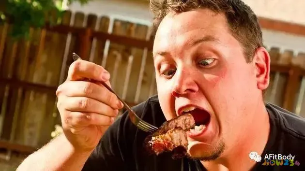 瘦晚饭能运动吃加月子餐吗_不吃晚饭加运动一个月能瘦多少_瘦晚饭能运动吃加月饼吗