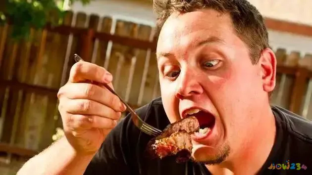 不吃晚饭加运动一个月能瘦多少_瘦晚饭能运动吃加月子餐吗_瘦晚饭能运动吃加月饼吗