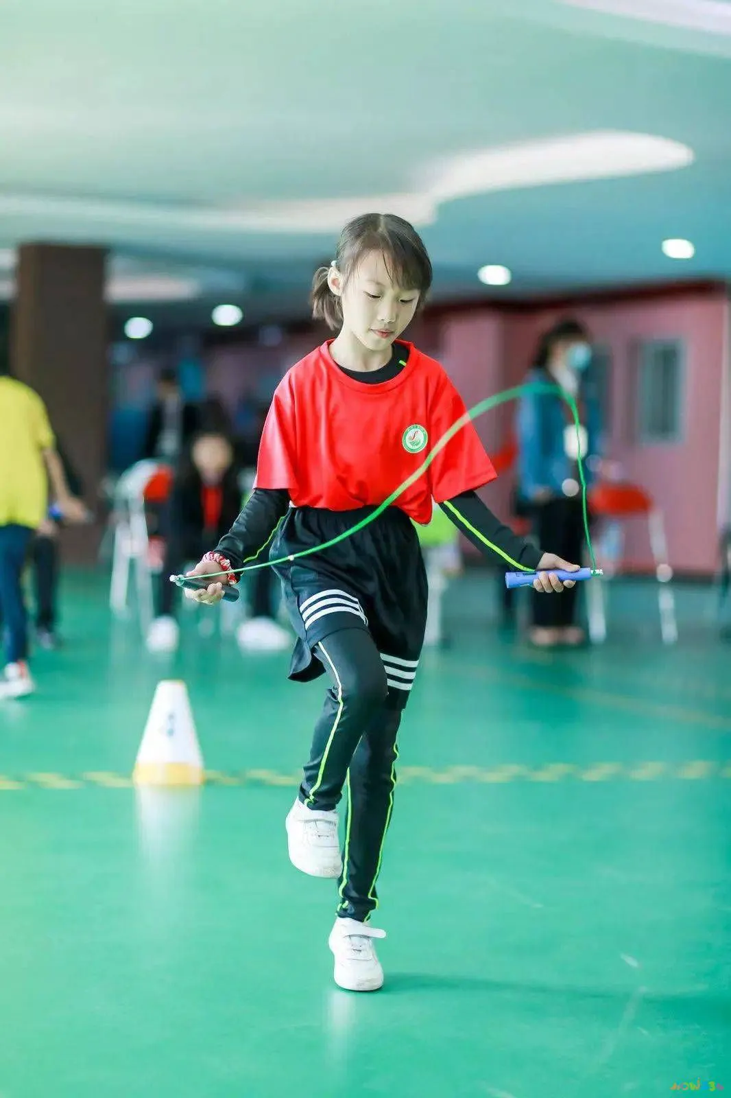 明星减肥运动跳绳_跳绳减肥的明星有哪些_跳绳明星个人简介