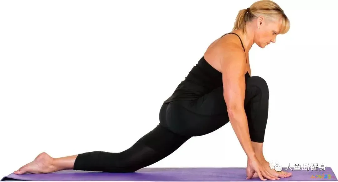 深蹲髋关节受限_深蹲髋关节运动损伤_深蹲髋关节受伤