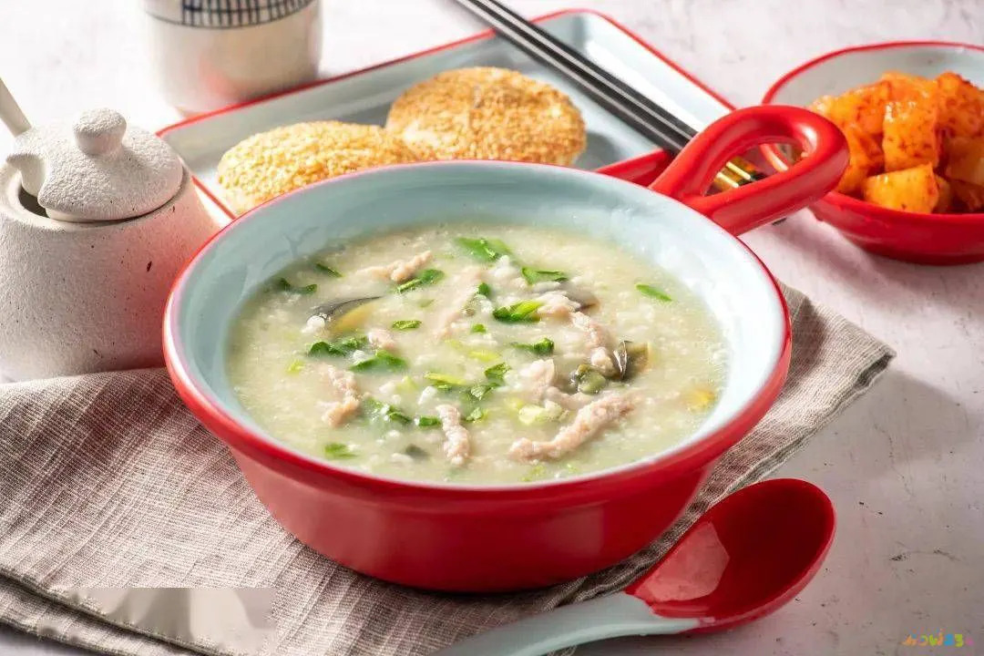 粥减肥喝晚上运动加餐可以吗_粥减肥喝晚上运动加多少水_晚上喝粥加运动减肥