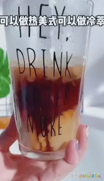 运动饮料喝了有什么用_燃脂运动饮料运动时候喝好吗_运动饮料喝时候燃脂好不好