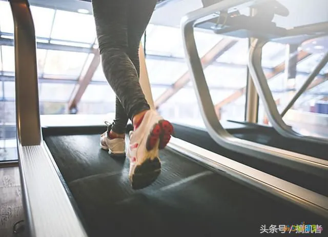 肚皮减脂运动_减肥肚子的皮松怎么办_运动减肥肚子全是皮