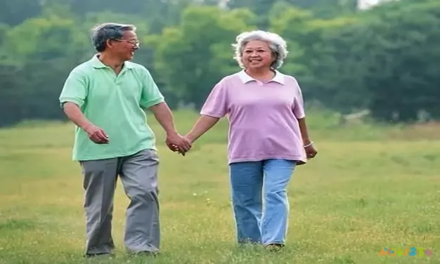 腰疼运动方法图片_腰疼做什么运动动作图_腰疼运动操作视频