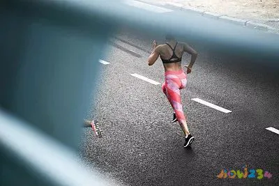 有氧运动能使腿_什么运动能尽快瘦腰肚子大腿_什么运动能快速瘦腰