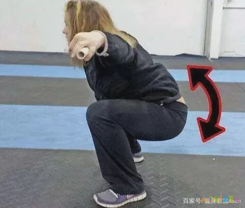 深蹲髋关节受伤_深蹲髋关节运动损伤_关节损伤运动深蹲髋关节疼