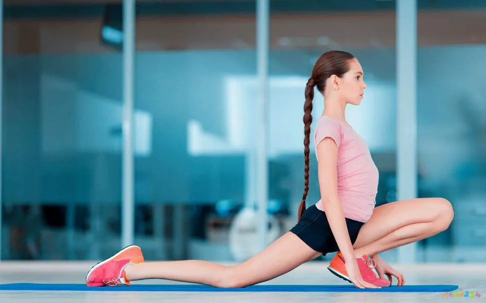 拉伸运动图片动作大全_拉伸运动图片动作视频_运动拉伸动作图片