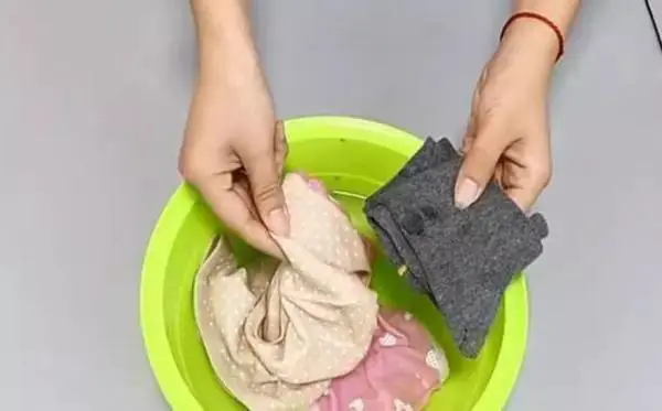 内裤和衣服可以放在一起洗吗