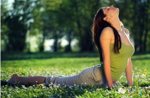 经期运动可以缓解痛经_经期运动可以促使子宫内膜脱落_经期可以运动吗