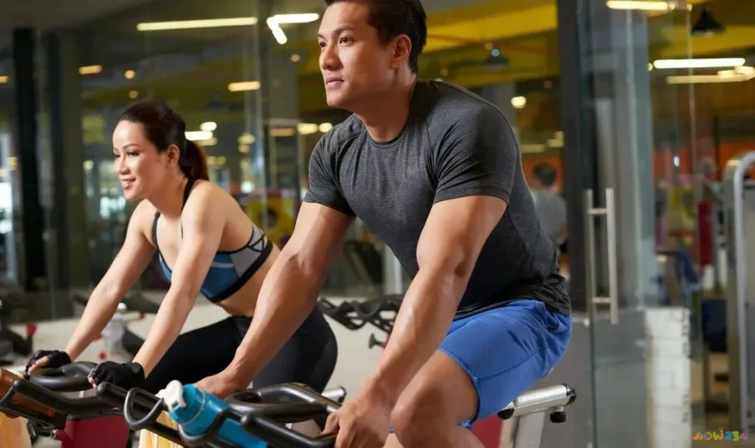 练胸肌和腹肌要做有氧运动吗_练胸肌和腹肌饮食要注意什么_锻炼胸腹部肌肉