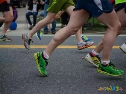 运动膝盖受损_运动对膝盖_什么运动不伤害膝盖