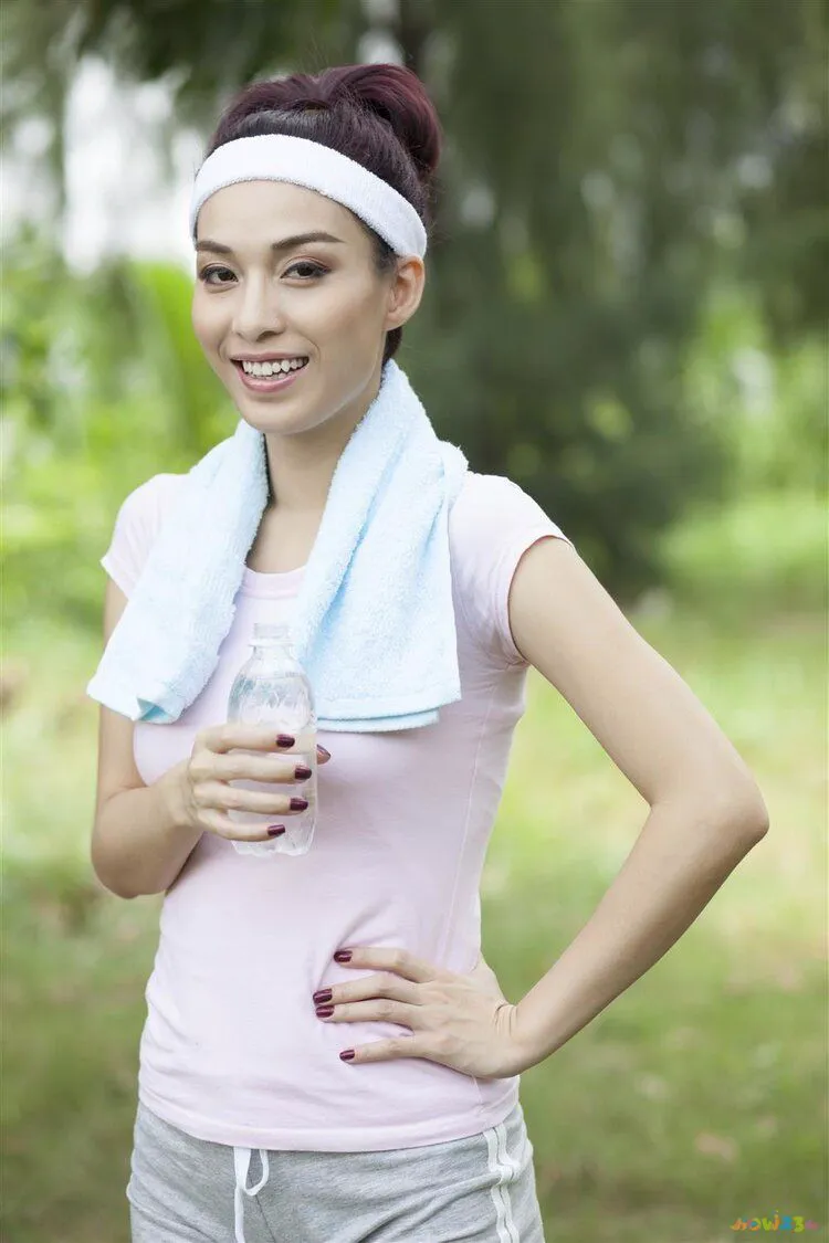 减胸的运动_男的什么运动减胸_减胸