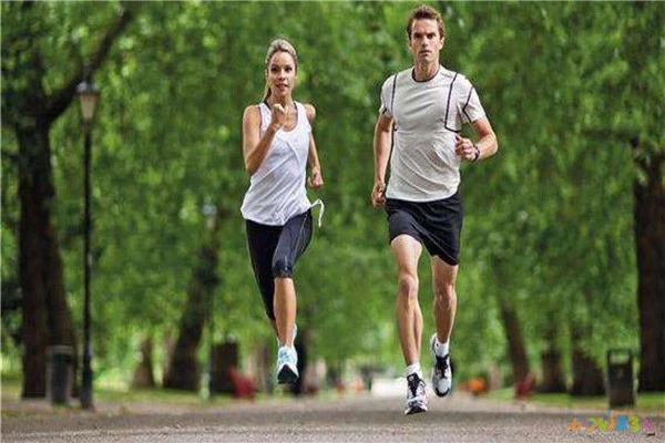 减脂期间无氧运动_减脂期无氧运动_运动期减脂无氧还是有氧